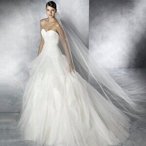 White One by Pronovias Wedding Dress Jadelin